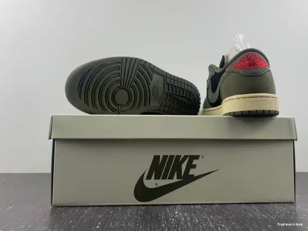 HYPE DM7866-002 OLIVE' JORDAN OG AIR 1 SP TRAVIS LOW 'BLACK X SCOTT 0325